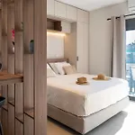 Sun&sky Luxury شقة Rhodes City